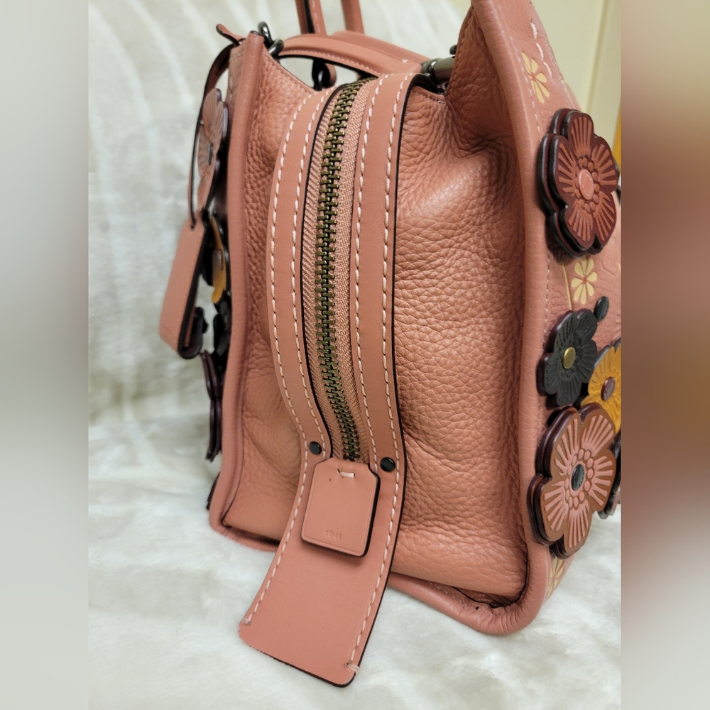 COACH ROGUE 30 TEA ROSE IN MELON - Picture 4 of 15